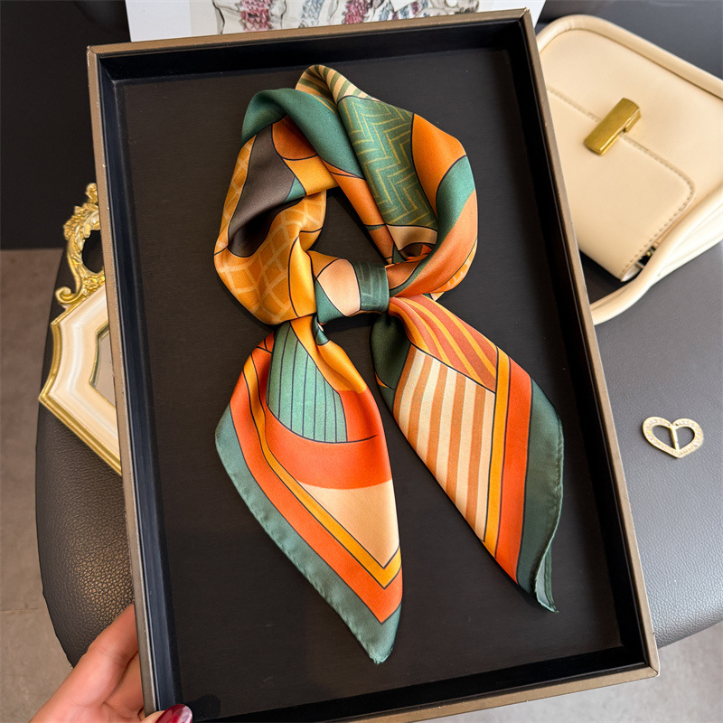 Foulard carré en soie imprimé  - Waist Trainer Women avis et prix