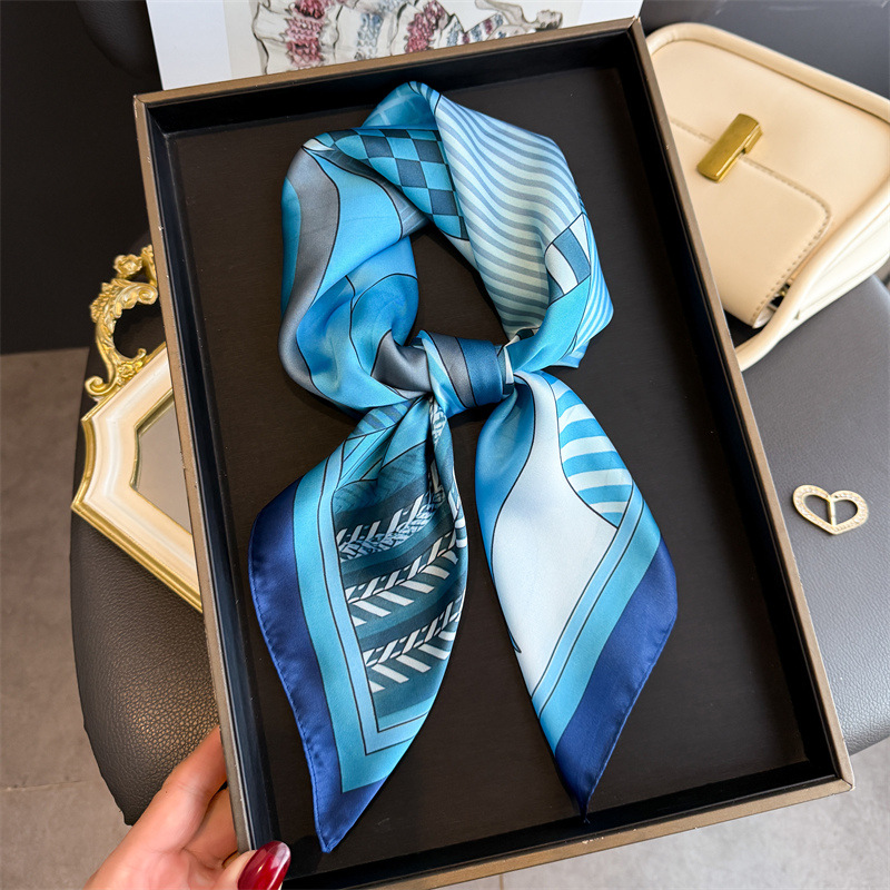 Foulard carré en soie imprimé  - Waist Trainer Women avis et prix